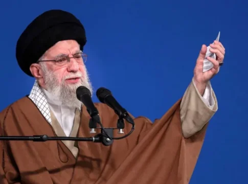 ইরান-ইসরায়েল যুদ্ধ থামলেও খামেনির অনুপস্থিতিতে উত্তাল ইরান