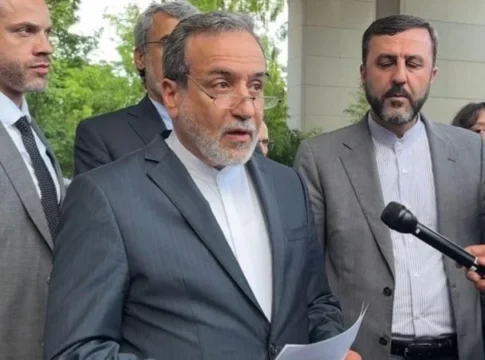 ইরান কূটনৈতিক আলোচনায় ফিরতে প্রস্তুত: শর্ত আগ্রাসন বন্ধ ও জবাবদিহি