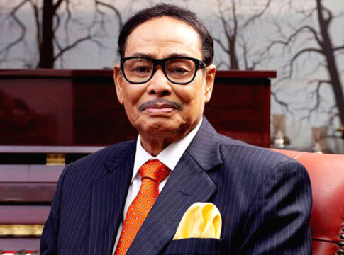 এইচ এম এরশাদ কি স্বৈরাচারি কর্মকাণ্ড করেছিলেন তার শাসনামলে?