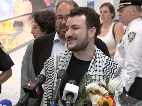 মাহমুদ খলিলের কারামুক্তি এবং ট্রাম্প প্রশাসনের বিরুদ্ধে মামলা