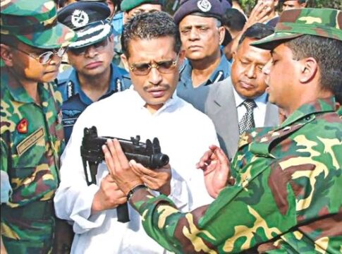 লুৎফুজ্জামান বাবর: একটি বিতর্কিত চরিত্র
