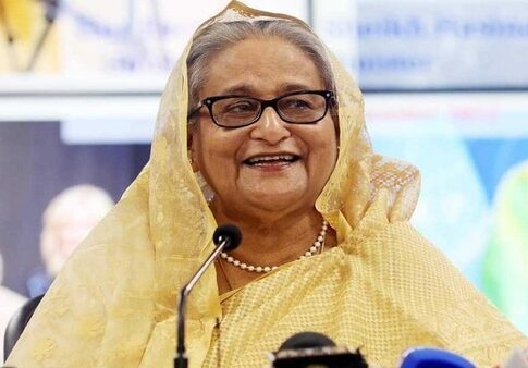 শেখ হাসিনার সরকারের ব্যাংক লুটপাট: বাংলাদেশের অর্থনীতিতে বিপর্যয়ের গভীর চিত্র