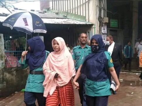 খাদিজাতুল কুবরা: রাষ্ট্রীয় নিপীড়ন ও মিডিয়া শোষণের বিরুদ্ধে সংগ্রাম