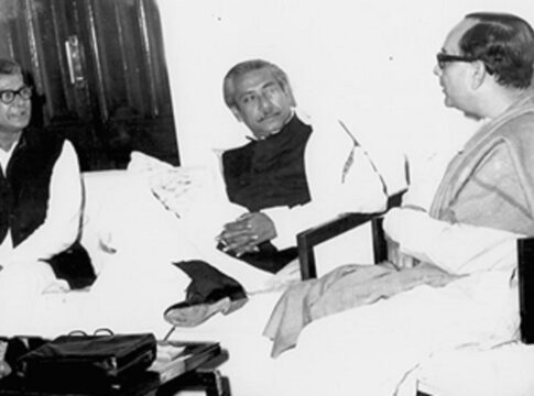 হারিয়ে যাওয়া কিছু কথা: বঙ্গবন্ধুর সর্বশেষ মন্ত্রিসভায় সংখ্যালঘু মন্ত্রীরা এবং পরবর্তী বিতর্ক