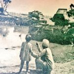 ১৯৬৫ সালের যুদ্ধের পর খেমকারণ সেক্টরে প্যাটন ট্যাঙ্কের ধ্বংসস্তূপে দাঁড়িয়ে গর্বিত এক ভারতীয় পিতা ও তার কন্যা