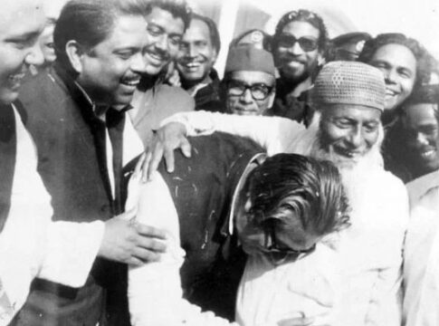 শেখ মুজিব: মুক্তমনা নাকি মডারেট মুসলিম?