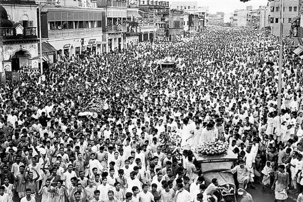রবীন্দ্রনাথ ঠাকুরের শবযাত্রা ও অন্তিম সৎকার কেন এত বিতর্কিত? জানুন আসল সত্য