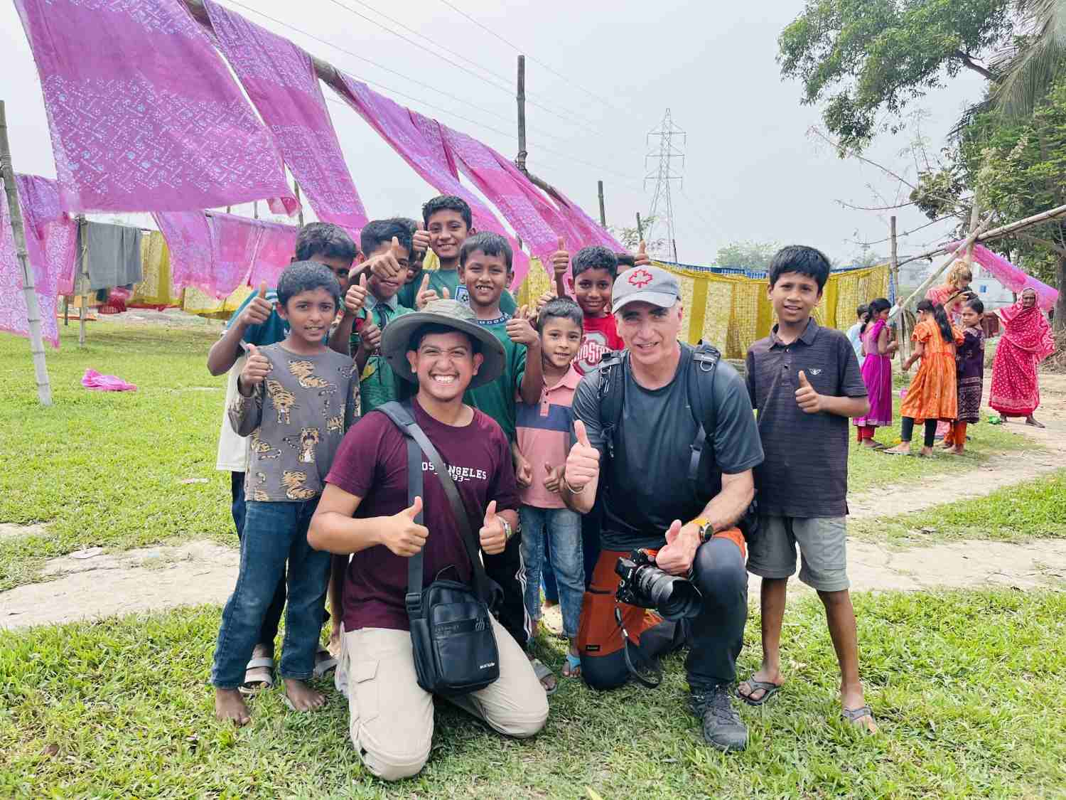 ভিজ্যুয়াল স্টোরিটেলিং ও ডকুমেন্টারি ফটোগ্রাফির লেন্স দিয়ে বাংলাদেশকে আবিষ্কার: একটি প্রফেশনাল গাইড
